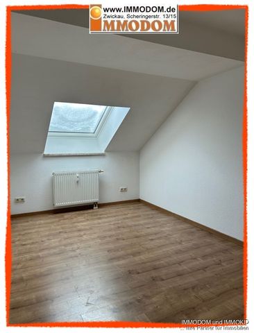 2-Zimmer-Wohnung im Dachgeschoss in Zwickau-Bockwa, architektonisch wertvolles Wohnhaus, zu vermieten! - Photo 3