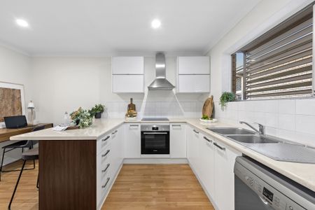 4/39 French Street, Coorparoo, QLD 4151 - Photo 3