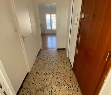 Location Appartement 1 pièce 34m² VILLEURBANNE 69100 - Photo 2