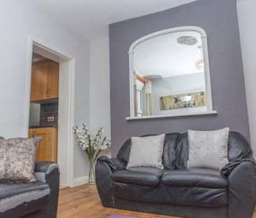 5 bedroom semi-detached house to rent - Photo 1