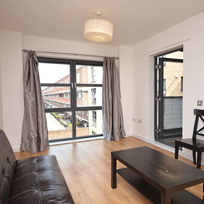 2 bedroom flat to rent - Photo 1