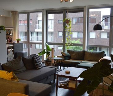 Appartement te huur in Berchem voor € 1.150 met 2 slaapkamers - Photo 2