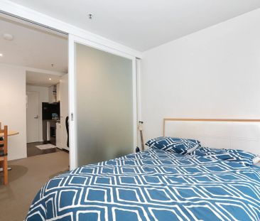 North Melbourne - Photo 2