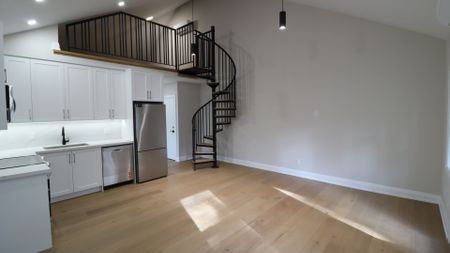 For Lease - 875 Millwood Road Unit# 3B, Toronto, Ontario - Photo 4