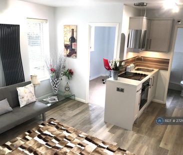 2 bedroom flat to rent - Photo 4