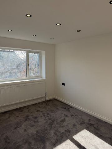 4 Bed Semi-Detached House, Swallow Drive, LS17 - Photo 5