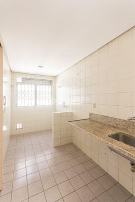 Apartamento com 1 quarto e 50m² para alugar em Bom Fim, Porto Alegre. - Photo 1