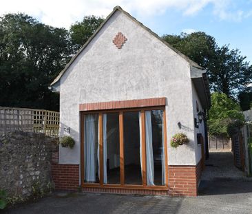 1 bedroom detached house to rent - Photo 3