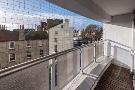 Royal View - Photo 3