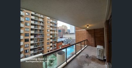 Partly Furnished 2 Bedrooms Apartment in the city - Photo 3