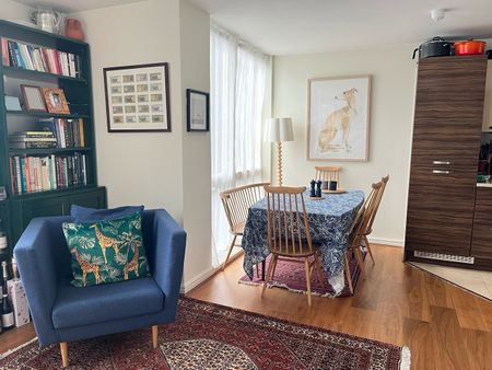 3 Bed Flat, Roffo Court, SE17 - Photo 2