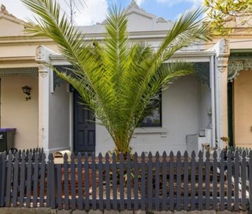 Carlton North - Photo 2