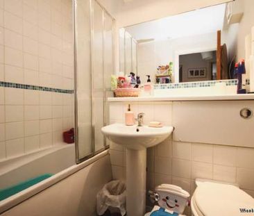 2 bedroom property to rent in Bracknell - Photo 6