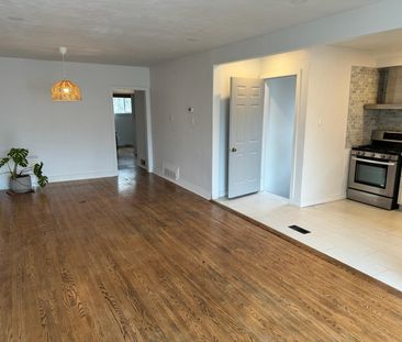 For Lease - 17 Avis Crescent Unit# Main, Toronto, Ontario - Photo 6