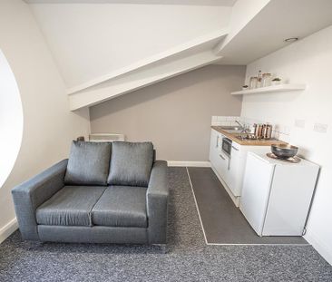 1 bedroom flat to rent - Photo 2