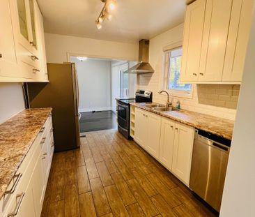 For Lease - 2749 Truscott Drive, Mississauga, Ontario - Photo 3