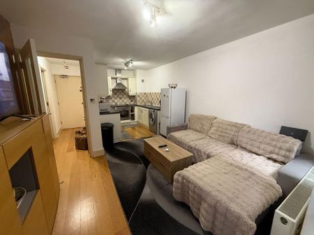 1 bedroom flat to rent - Photo 5