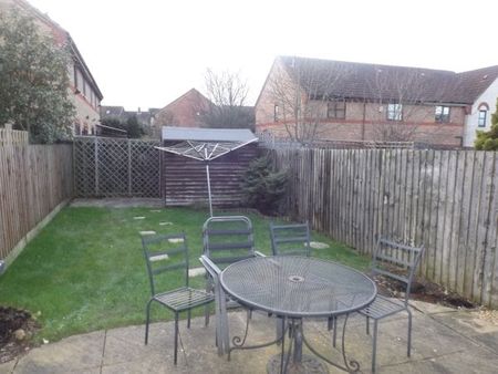 Poppyfields, Bedford, MK41 - Photo 4