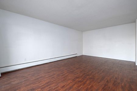 Maple Manor Apartments - Photo 5