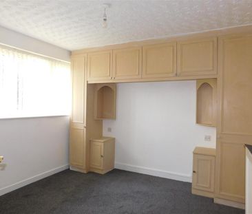 1 bedroom semi-detached house to rent - Photo 6