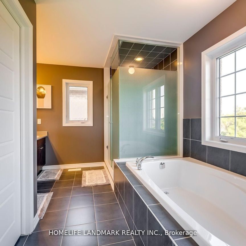 For Lease - 186 Degraaf Crescent, Aurora, Ontario - Photo 1