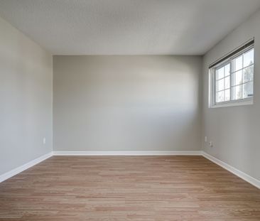 For Lease - 2411 Sovereign Street Unit# 1, Oakville, Ontario - Photo 6