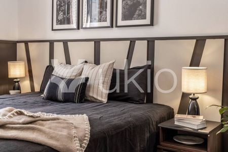 3 room luxury Apartment for rent in Madrid, Community of Madrid - Photo 2