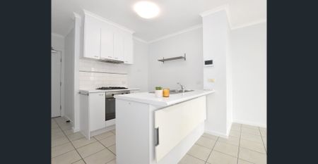 Immaculate One Bedroom Apartment With Fresh Re-Paint On Whiteman Street! - Photo 3