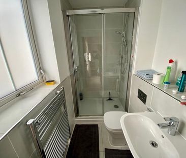 Kingfisher Drive, MAIDENHEAD - Photo 5