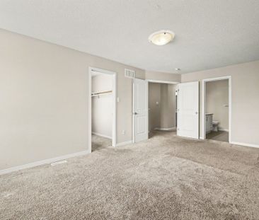 For Lease - 450 Ashbourne Crescent, Barrhaven, Ontario - Photo 6