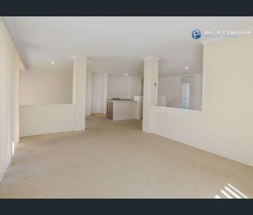 LARGE FAMILY HOME FOR RENT ! - Photo 4