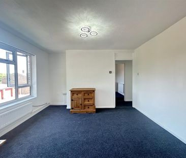 1 Bedroom Apartment To Let - Photo 2