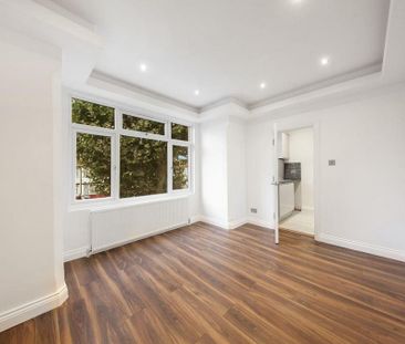 3 bedroom flat to rent - Photo 1