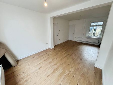 Church Street, BARGOED - Photo 4