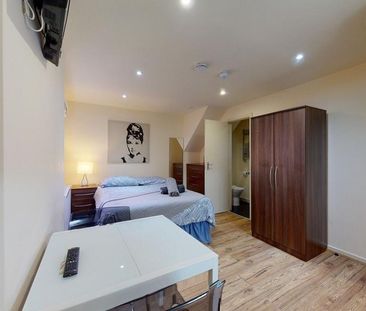 Studio to rent - Photo 3