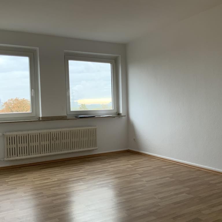 Renovierte 3-Zimmerwohnung mit Balkon und neuem Bad in DU-Walsum - Foto 1