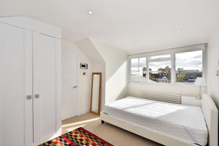 Rosebury Road, Fulham, London, SW6 - Photo 5