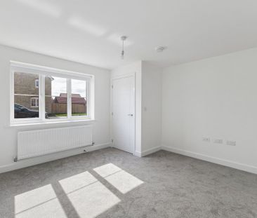 3 bedroom end of terrace house to rent - Photo 6