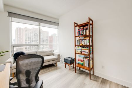 For Lease - 120 Homewood Avenue Unit# 809, Toronto, Ontario - Photo 3