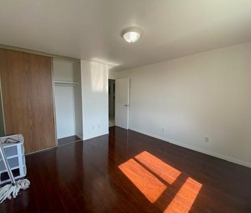 17 Eldon Hall Place - Unit 611 - 2 bed, 1 bath - Photo 1