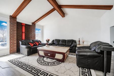 For Lease - 51 Chiefswood Square Unit# Upper, Toronto, Ontario - Photo 2