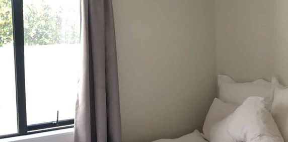 2/7 Vesty Avenue - Photo 2