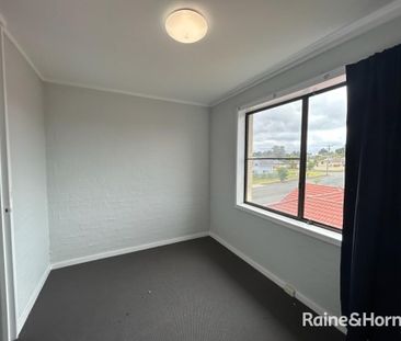 8/11 Queen Street, Goulburn, NSW 2580 - Photo 4