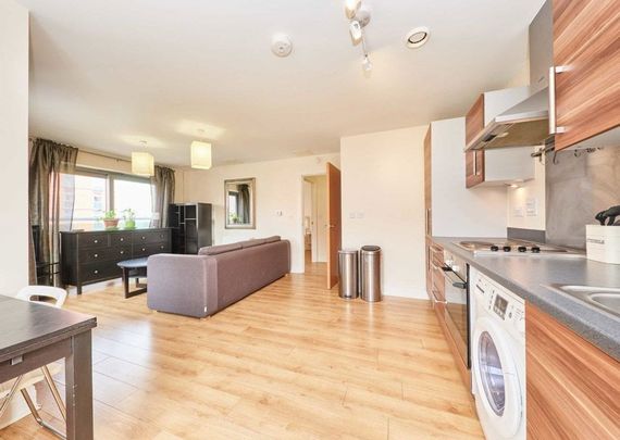 St. Georges Grove, SW17 0BF, London - Photo 1