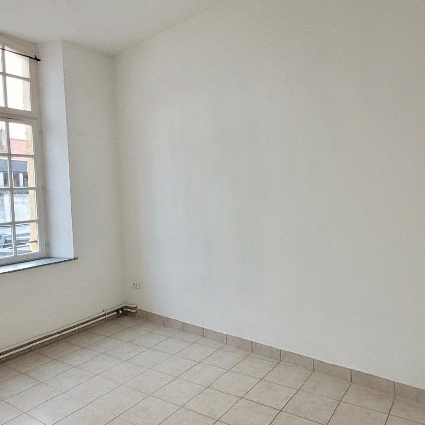 Location Appartement 2 pièces 60m² ST OMER 62500 - Photo 1
