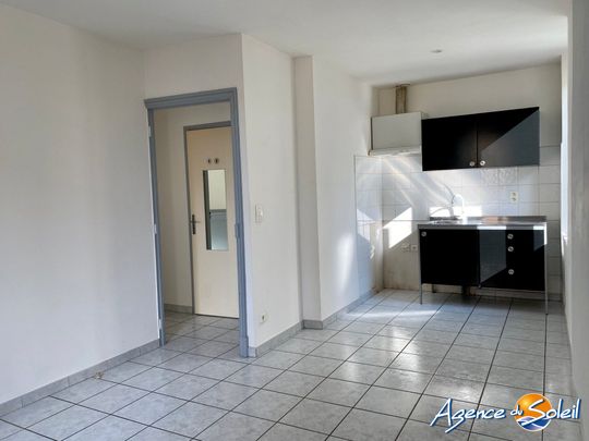 Location Appartement 2 pièces 40m² OLONZAC 34210 - Photo 1