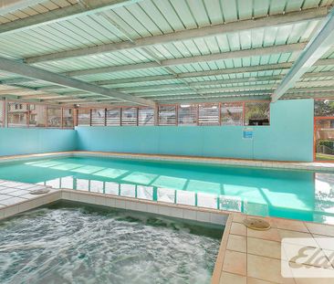 3-Bedroom Townhouse With Spacious Double Lock Up Garage! - Photo 1