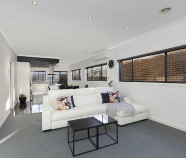 Well Maintained Family Home - Photo 5