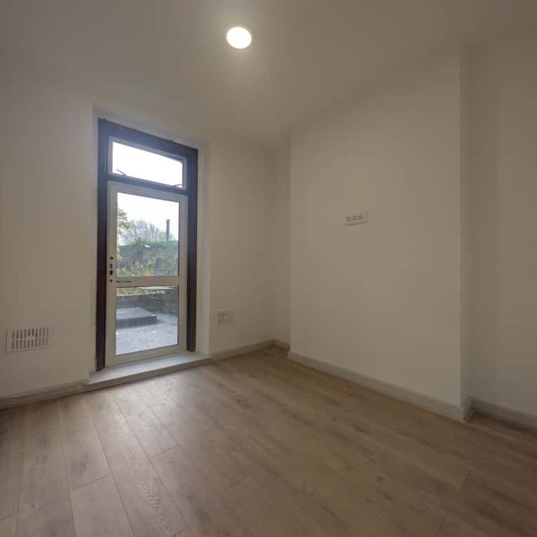 1 Bed Flat, Camden Road, NW1 - Photo 1