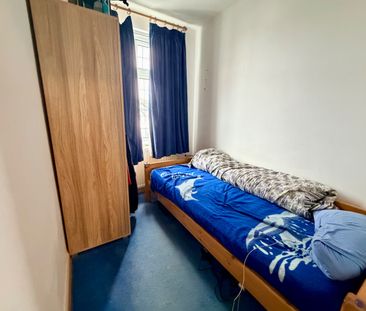 4 bed terraced house to rent in Leybourne Road, London, NW9 - Photo 6